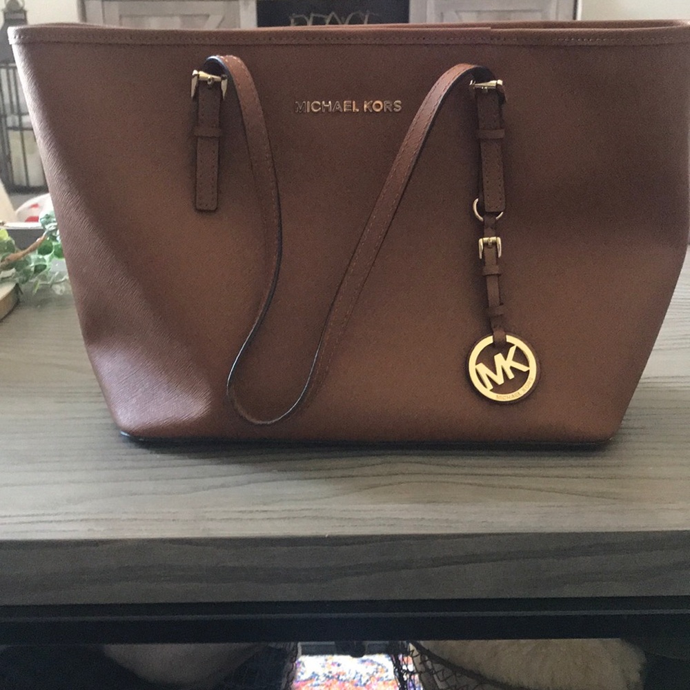 Michael Kors Jet Set Tote